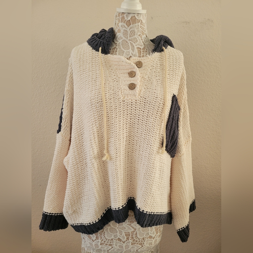 POL Chunky Sweater, Size Large
